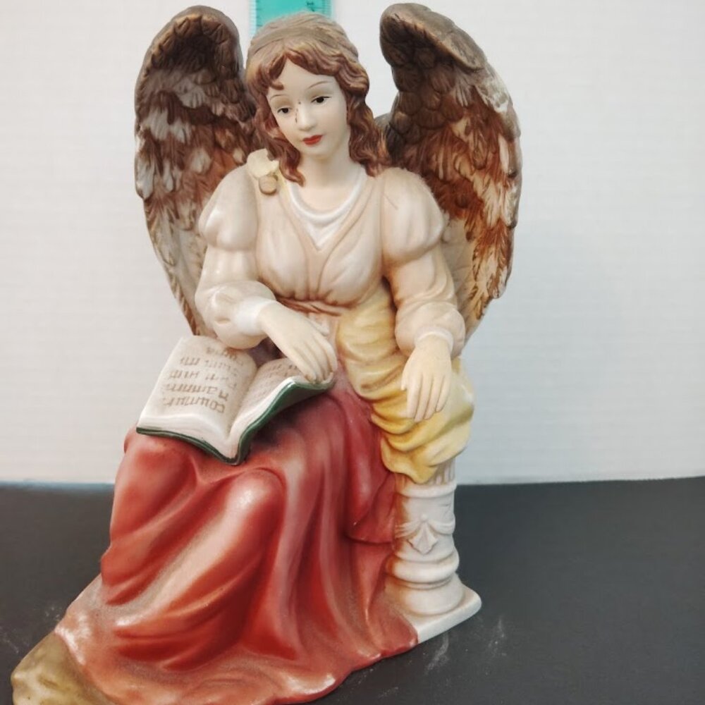 Vintage O 'Well Porcelain Angel 7.75" Tall - Reading The Bible  Easter Christmas